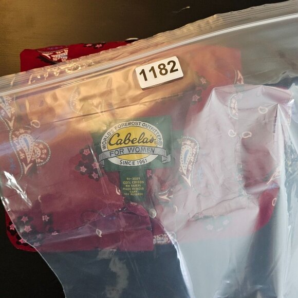 Cabelas Button Up Shirt Womens Small Red Paisley Western Cotton Top - Picture 9 of 9